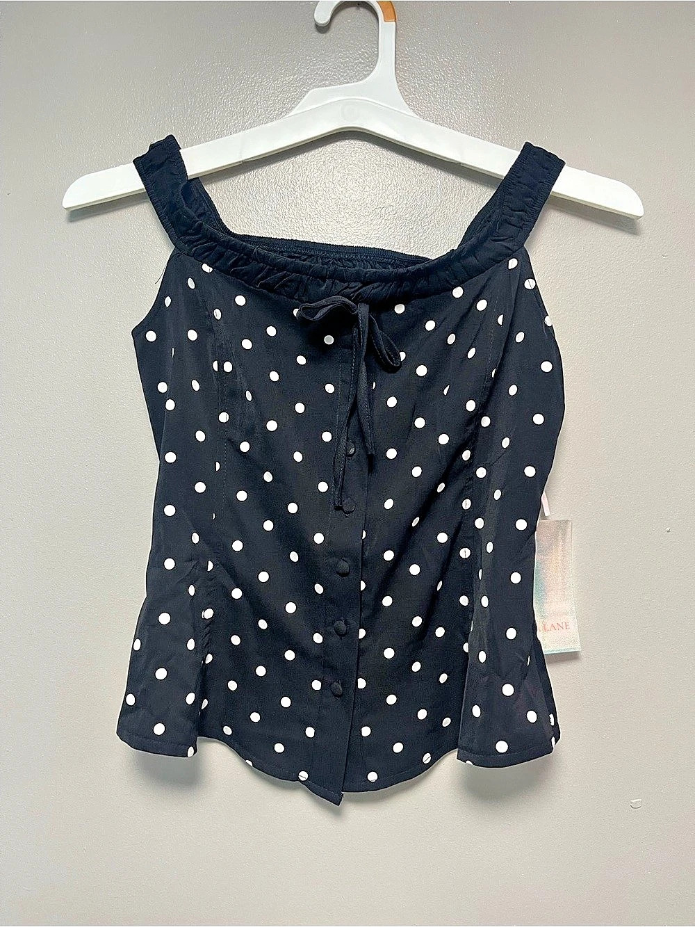 V I O R A L A N E Polka Dot Sleeveless Blouse NWT